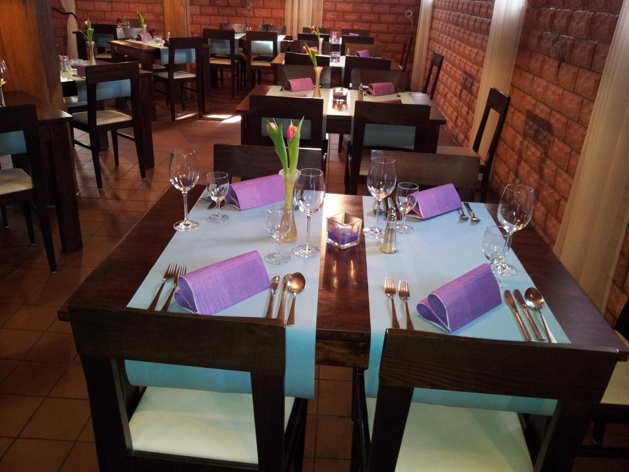 Wellnesshotel & Restaurant Hexenschopf Лёффинген Экстерьер фото