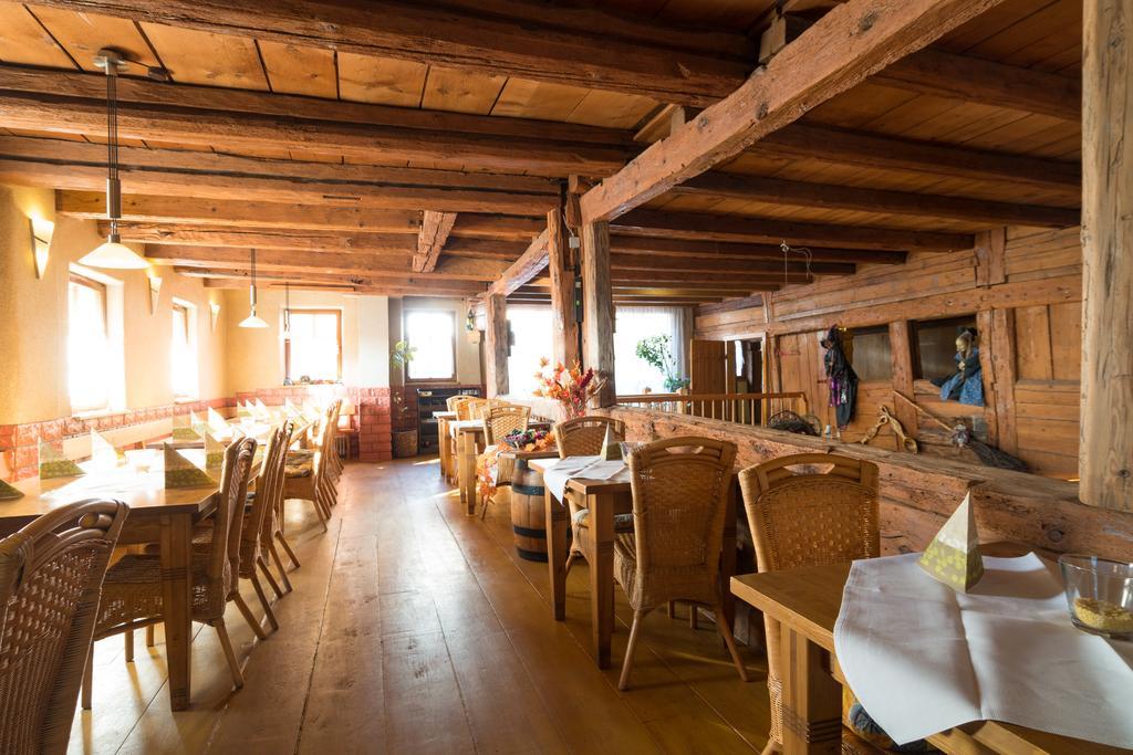Wellnesshotel & Restaurant Hexenschopf Лёффинген Экстерьер фото