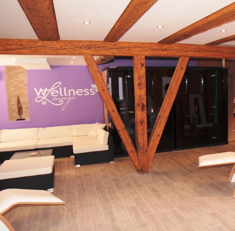 Wellnesshotel & Restaurant Hexenschopf Лёффинген Экстерьер фото